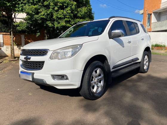 CHEVROLET TRAILBLAZER 2.8 LTZ 4X4 16V TURBO DIESEL 4P AUTOMÁTICO CHEVROLET TRAILBLAZER 2.8 LTZ 4X4 16V TURBO DIESEL 4P AUTOMÁTICO